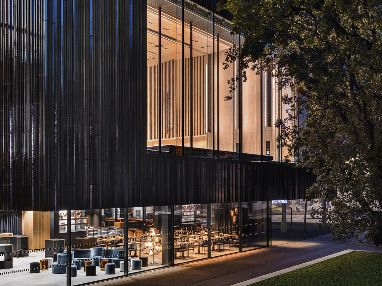 Dominik Hollaus - Haus der Musik Innsbruck Dominik Hollaus Fotografie Grafikdesign