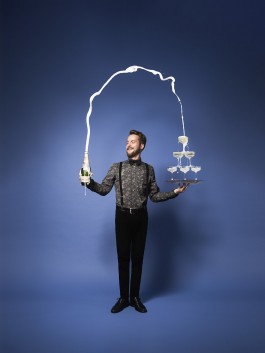 das Alois Champagner - Dominik Hollaus Dominik Hollaus Fotografie Grafikdesign