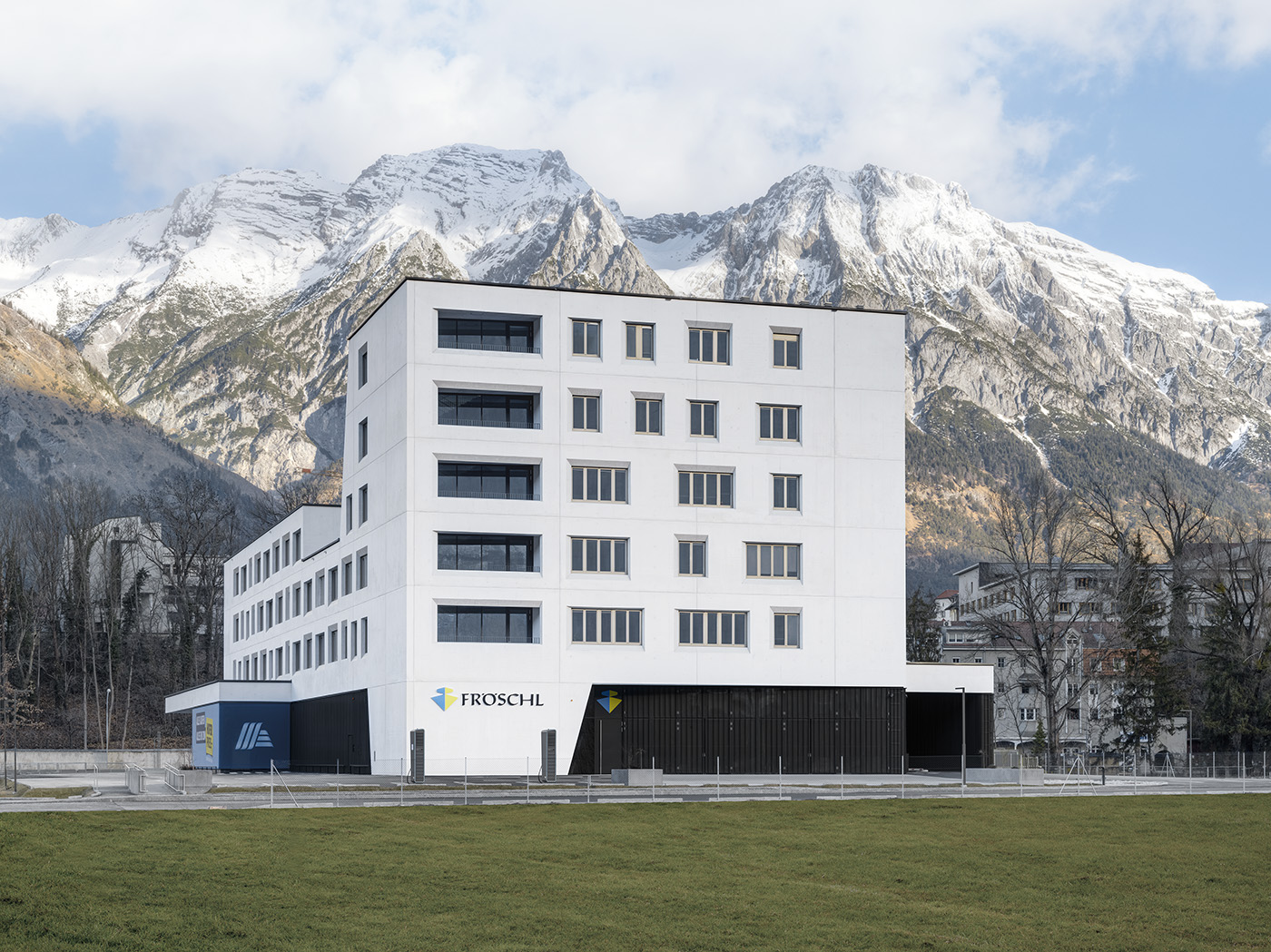 Dominik Hollaus - Fröschl Haus neu Dominik Hollaus Fotografie Grafikdesign