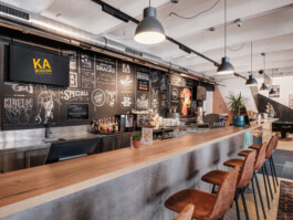 Kabooom Bistro Kaltenbach Zillertal Dominik Hollaus Fotografie Grafikdesign
