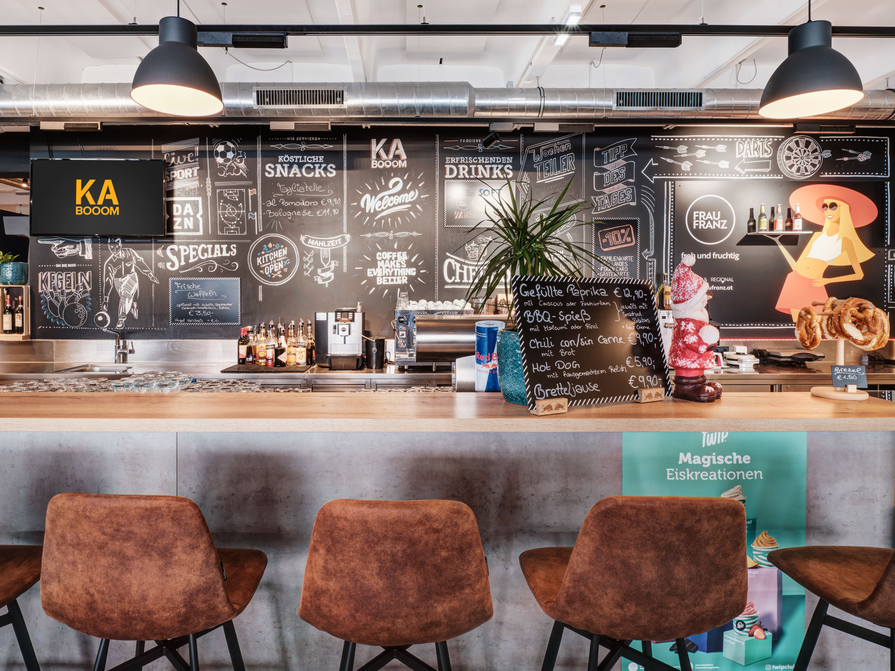 Kabooom Bistro Kaltenbach Zillertal Dominik Hollaus Fotografie Grafikdesign