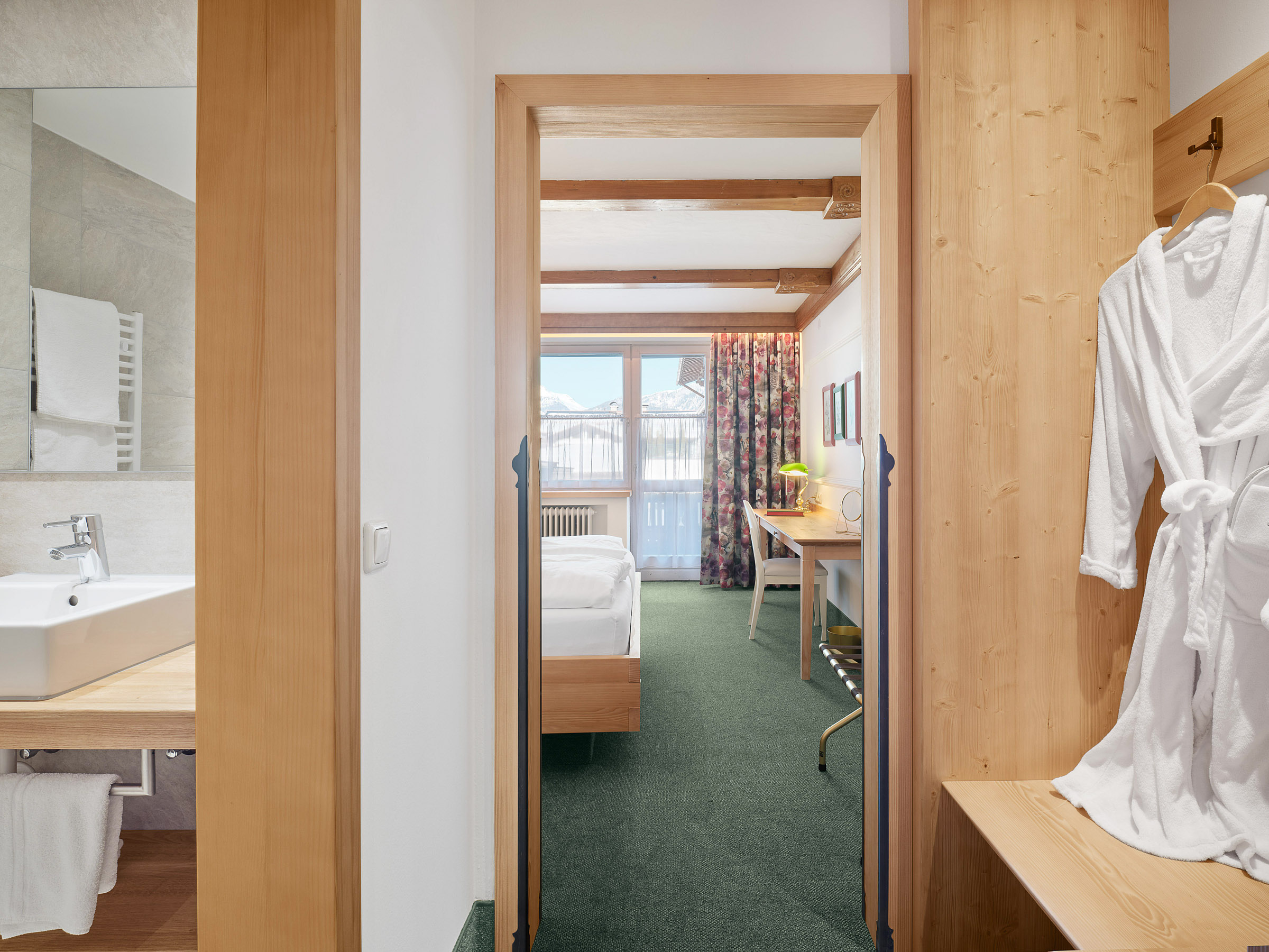 Hotel Moisl Abtenau Architektur 2024 Dominik Hollaus Dominik Hollaus Fotografie Grafikdesign